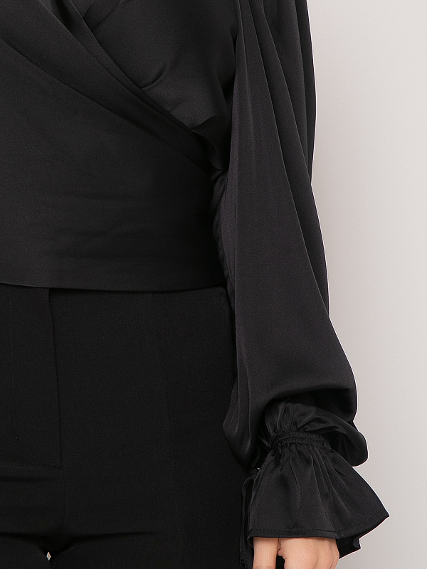 Блуза с завязками на груди цвет черный