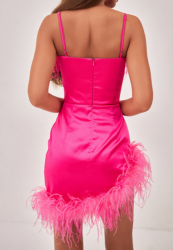 Корсетное платье с перьями из плотного атласа розовое