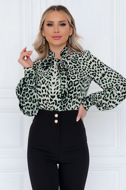 Блуза с бантом цвет изумрудный принт леопард